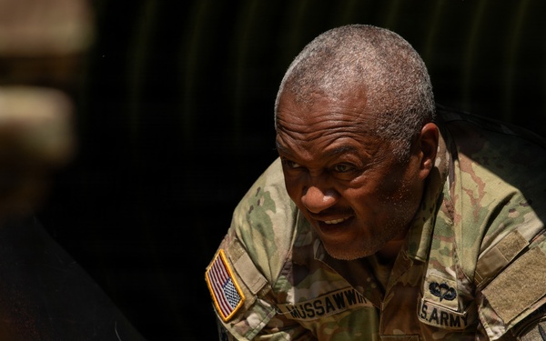 412th Civil Affairs Battalion leader reaction course