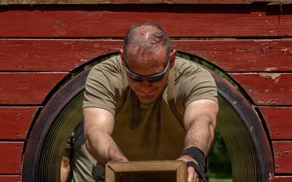 412th Civil Affairs Battalion leader reaction course