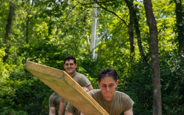 412th Civil Affairs Battalion leader reaction course