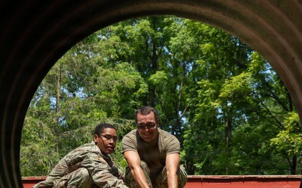 412th Civil Affairs Battalion leader reaction course