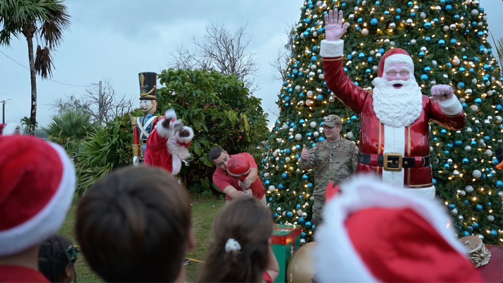 Team Andersen celebrates annual Christmas lighting