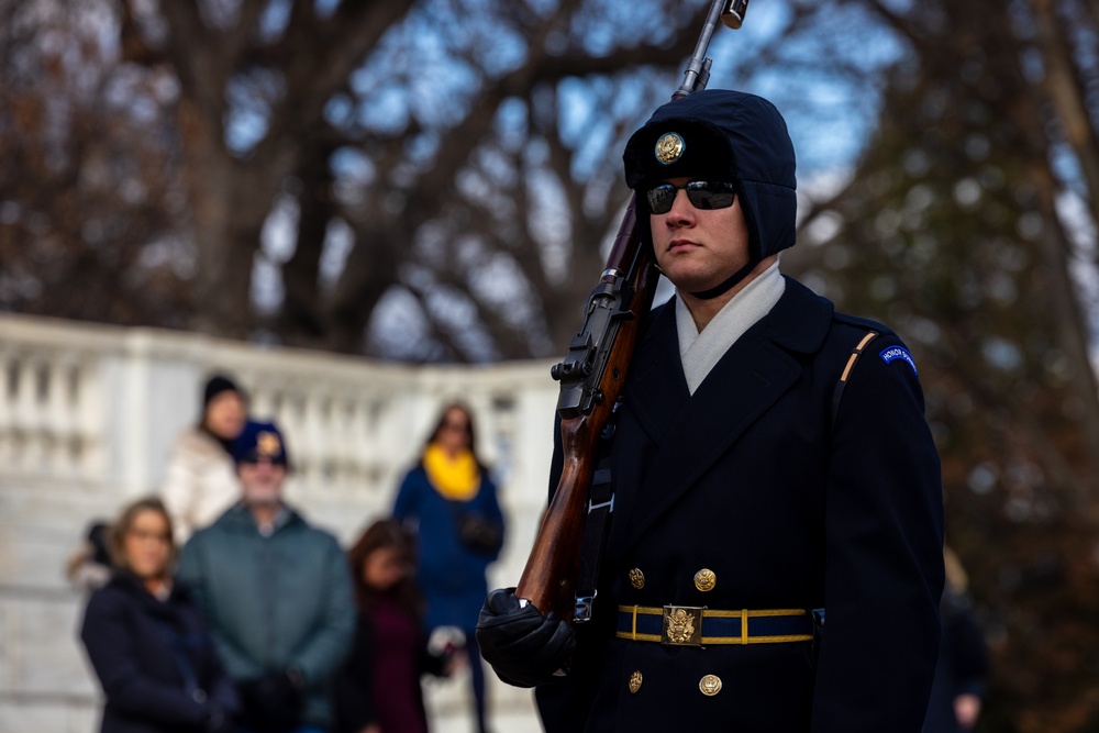 Command Sgt. Maj. Brandsasse Lays a Wreath at the Tomb of the Unknown Soldier