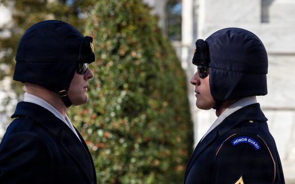 Command Sgt. Maj. Brandsasse Lays a Wreath at the Tomb of the Unknown Soldier