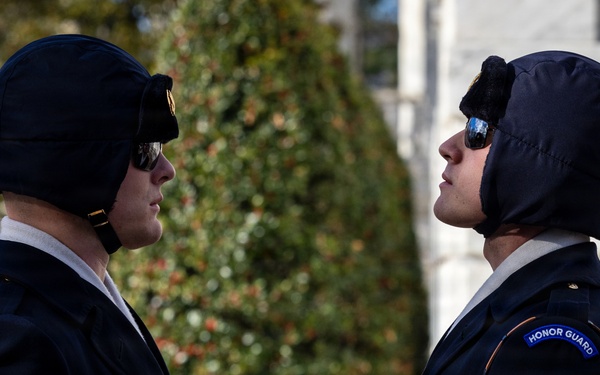 Command Sgt. Maj. Brandsasse Lays a Wreath at the Tomb of the Unknown Soldier