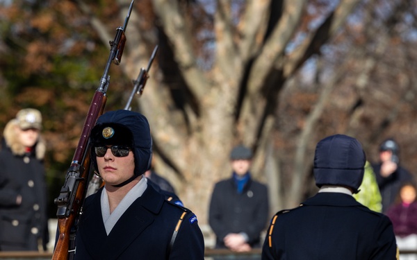 Command Sgt. Maj. Brandsasse Lays a Wreath at the Tomb of the Unknown Soldier