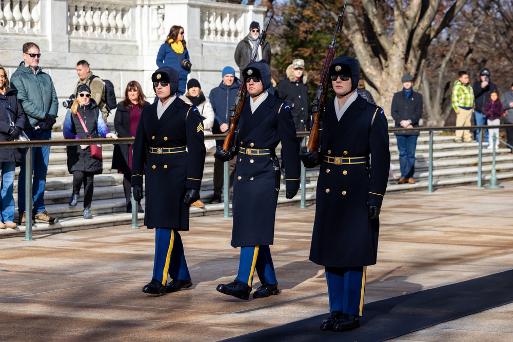 Command Sgt. Maj. Brandsasse Lays a Wreath at the Tomb of the Unknown Soldier