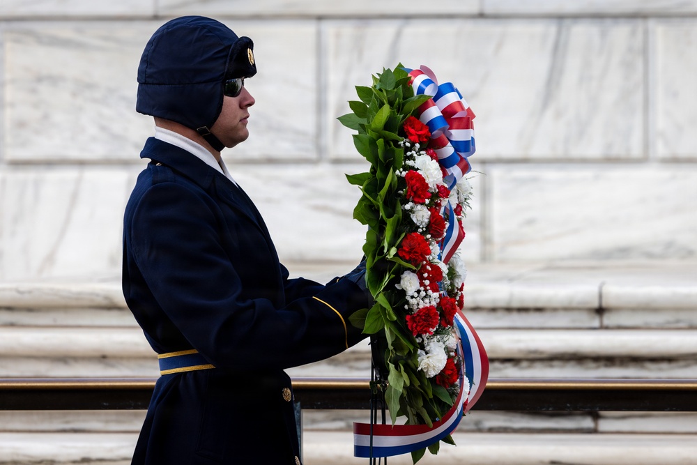 Command Sgt. Maj. Brandsasse Lays a Wreath at the Tomb of the Unknown Soldier