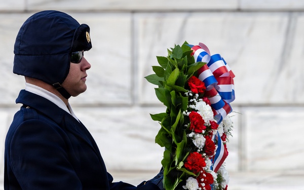 Command Sgt. Maj. Brandsasse Lays a Wreath at the Tomb of the Unknown Soldier