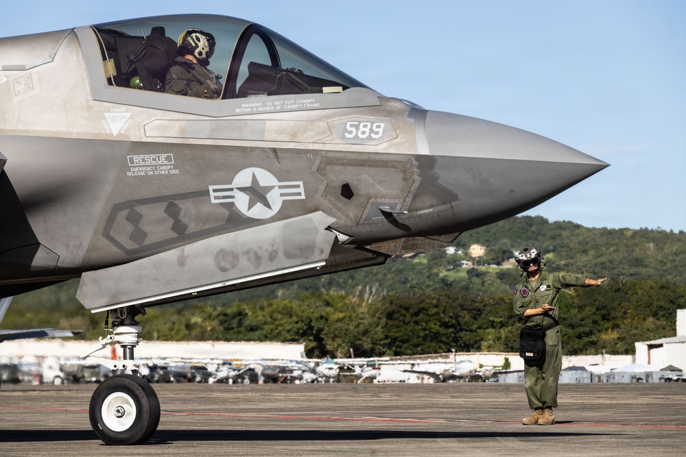 VMFA-225 conducts F-35B operations in Puerto Rico