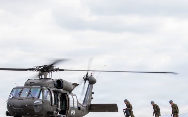 Building Bonds in the Sky: U.S. and German Soldiers Conduct Joint Rappelling Training