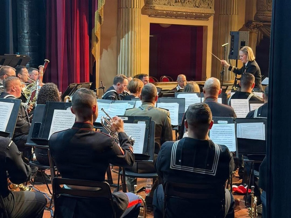 LTJG Demi Conducts Holiday Show at Teatro Garibaldi in Santa Maria Capua Vetere, Italy