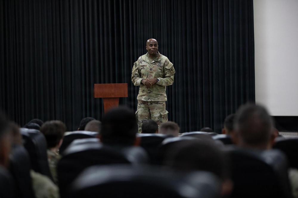 New York Army National Guard leaders visit deployed troops