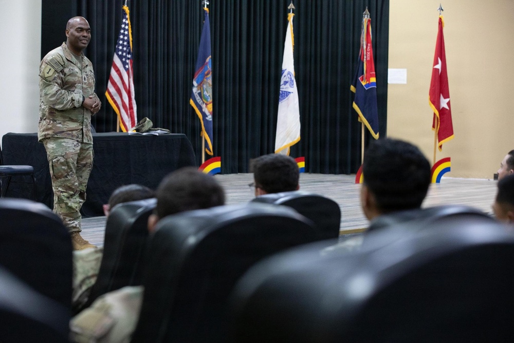 New York Army National Guard leaders visit deployed troops