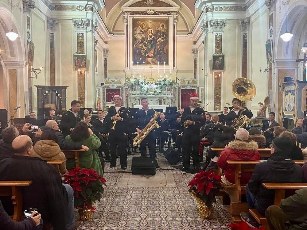 NAVEUR NAVAF Band Performs in Eboli, Italy