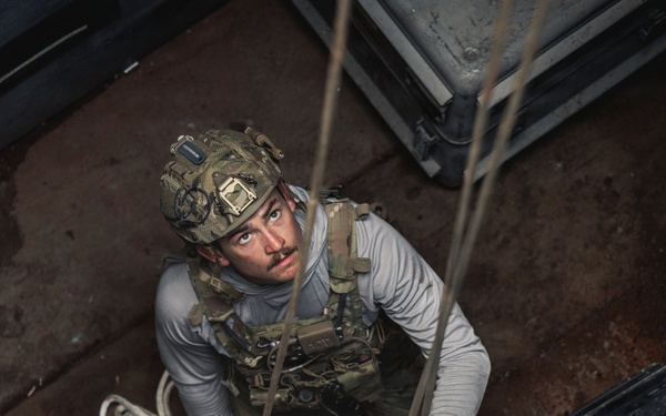 EOD Technicians Compete in Coconut Crab Competition (Additional Coverage)