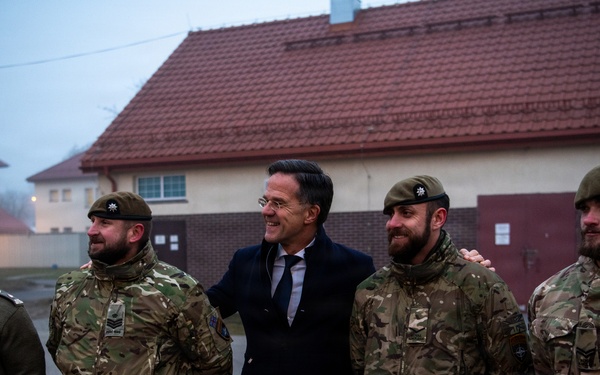 Senior NATO Leaders Visit Forward Land Forces at Bemowo Piskie
