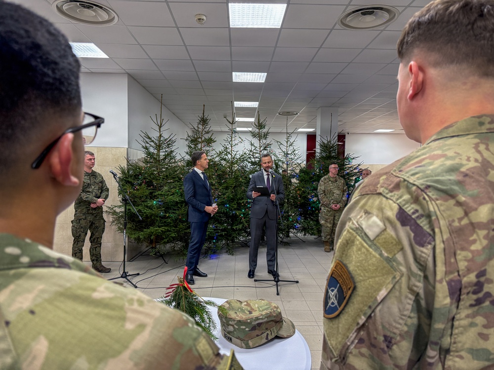 Senior NATO Leaders Visit Forward Land Forces at Bemowo Piskie