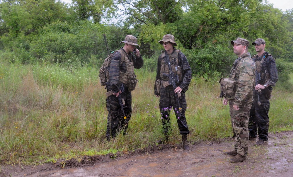 1-145th Armored Regiment cavalry scouts conduct reconnaissance during modernization training