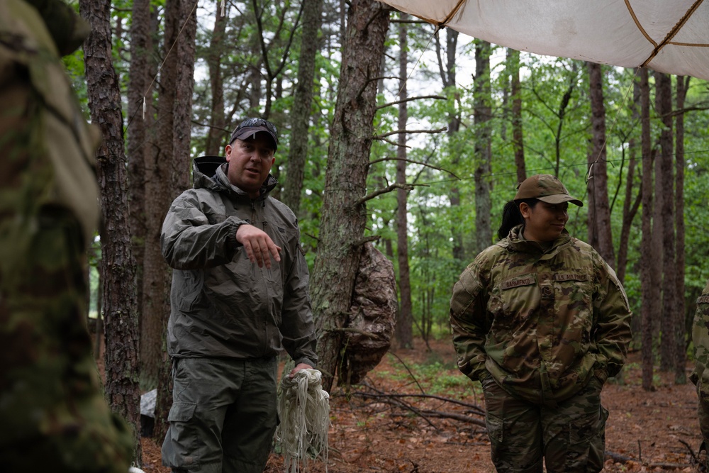 SERE, shelter fabrication and land navigation