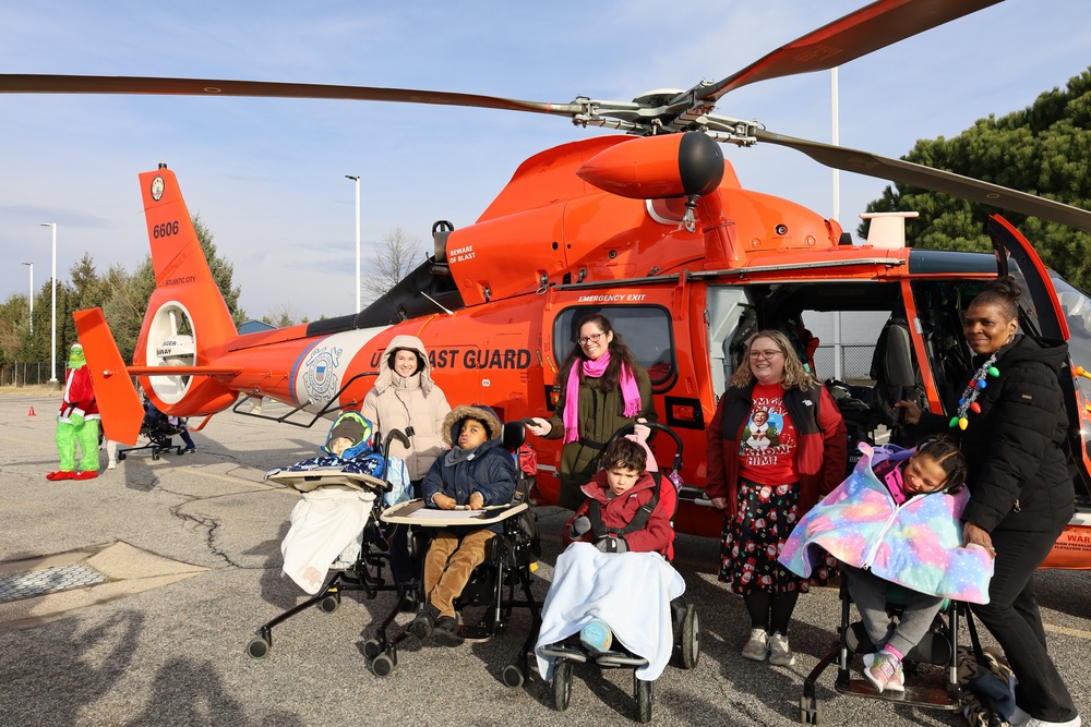 Coast Guard Air Station Atlantic City visits local school for holidays