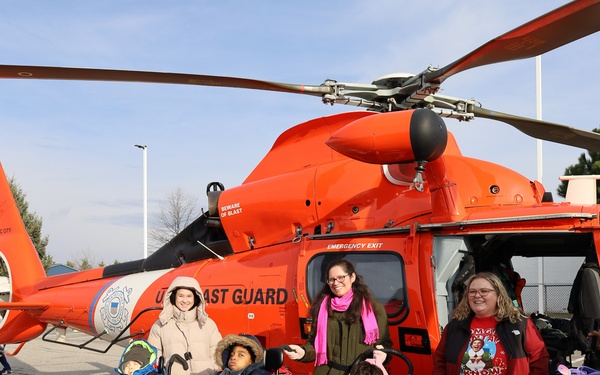 Coast Guard Air Station Atlantic City visits local school for holidays