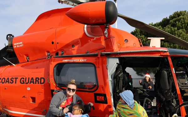 Coast Guard Air Station Atlantic City visits local school for holidays