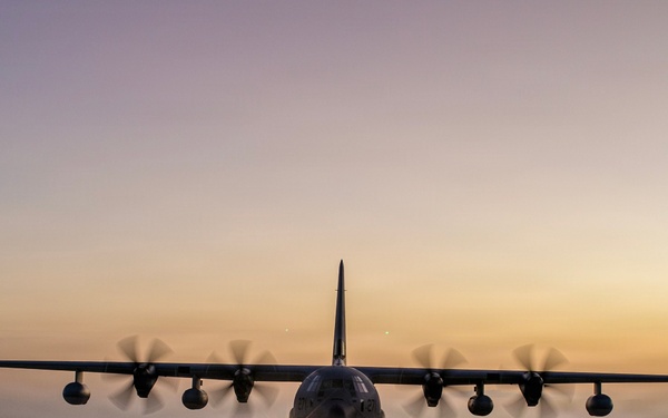 U.S. Marines land at Naval Station Guantanamo Bay, Cuba