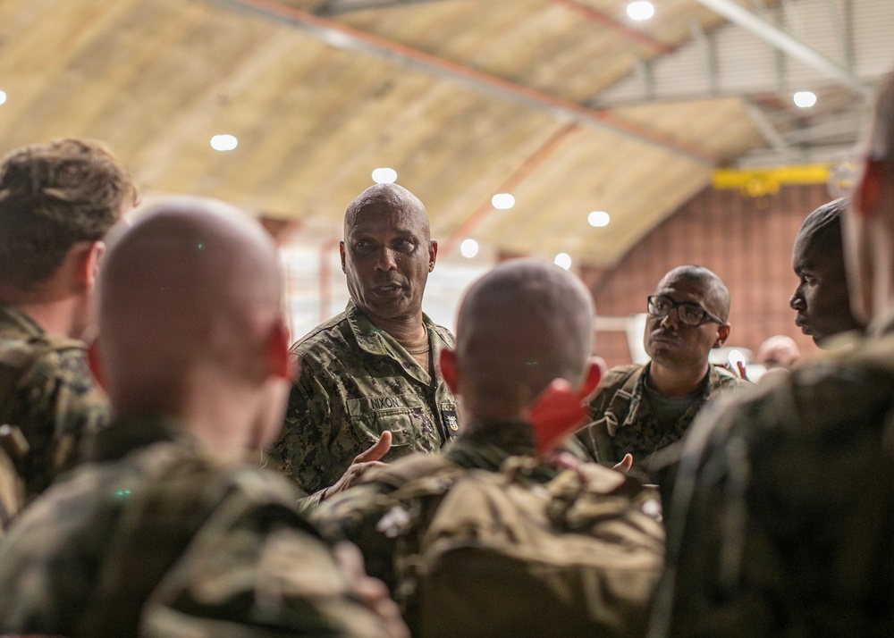 U.S. Marines land at Naval Station Guantanamo Bay, Cuba