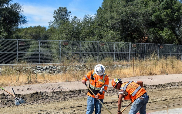 Work Underway at Dike 3