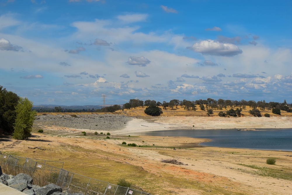 Work Underway at Dike 6