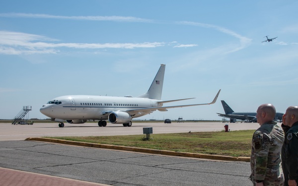 Altus hosts Transportation Command Commander