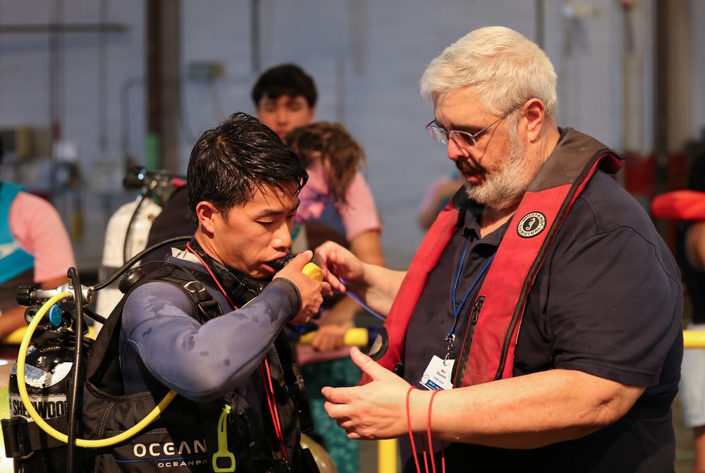 NSWC Carderock Division hosts the 18th International Submarine Races (ISR 18)