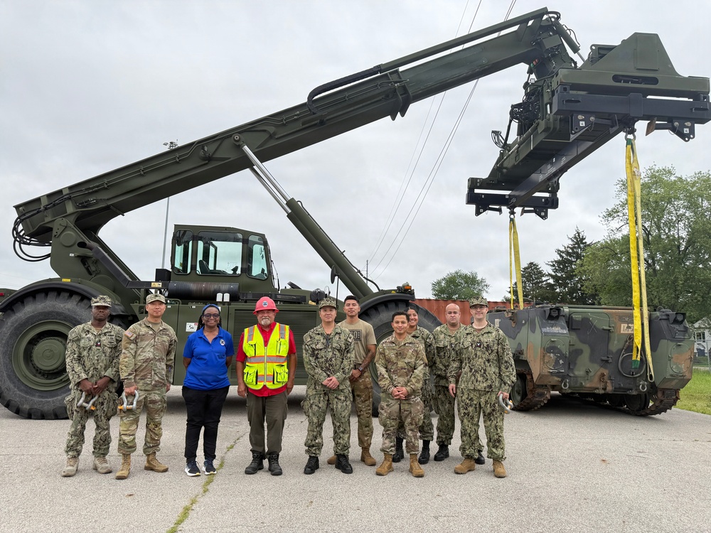 Hands-On Training Builds Readiness for DLA Reservists at RCORT