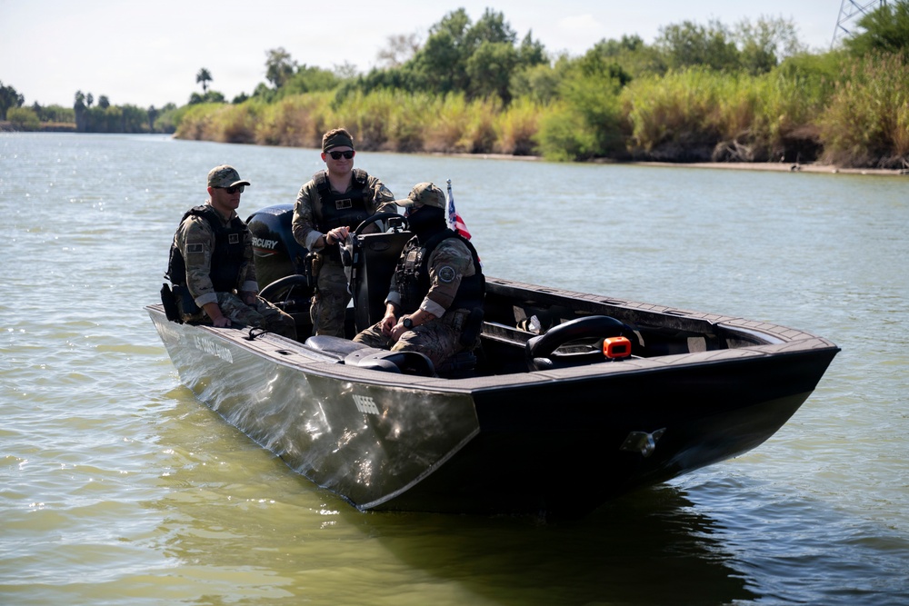 Coast Guard members train with new assets on the Rio Grande