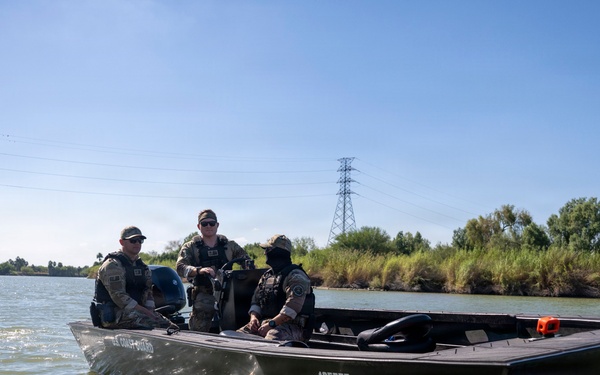 Coast Guard members train with new assets on the Rio Grande