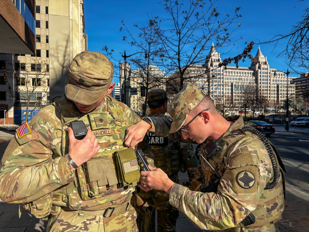 Arkansas National Guardsmen assist with Joint Task Force D.C. Mission