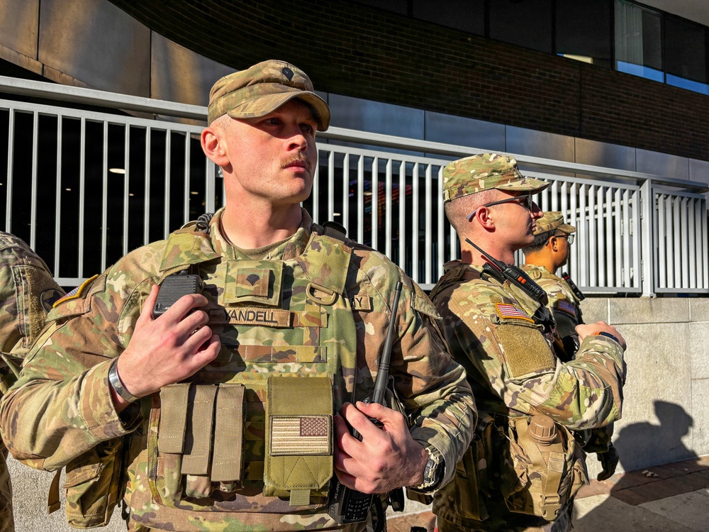 Arkansas National Guardsmen assist with Joint Task Force D.C. Mission
