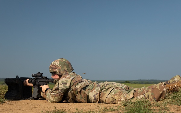 412th Civil Affairs Battalion weapon qualification