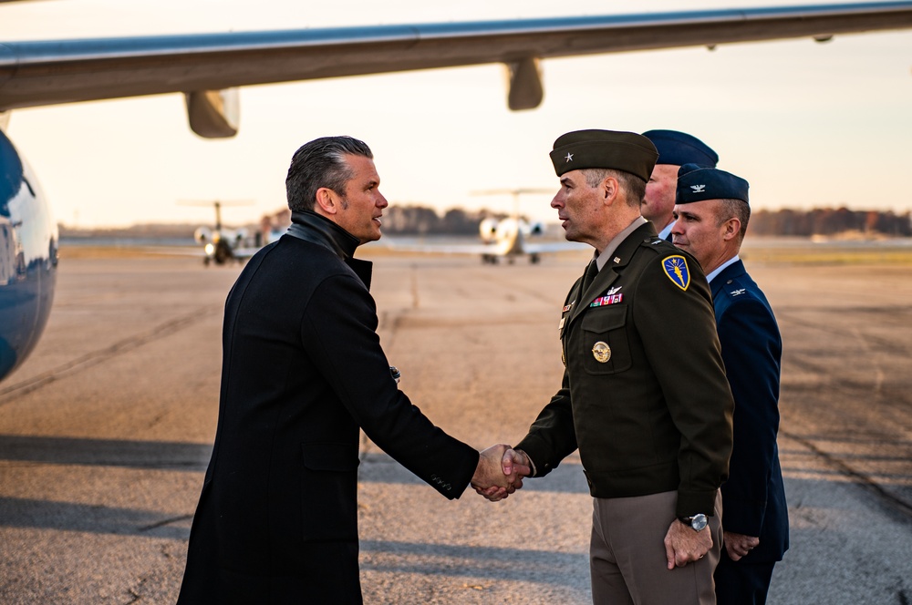 Secretary of War addresses Indiana Defense Summit