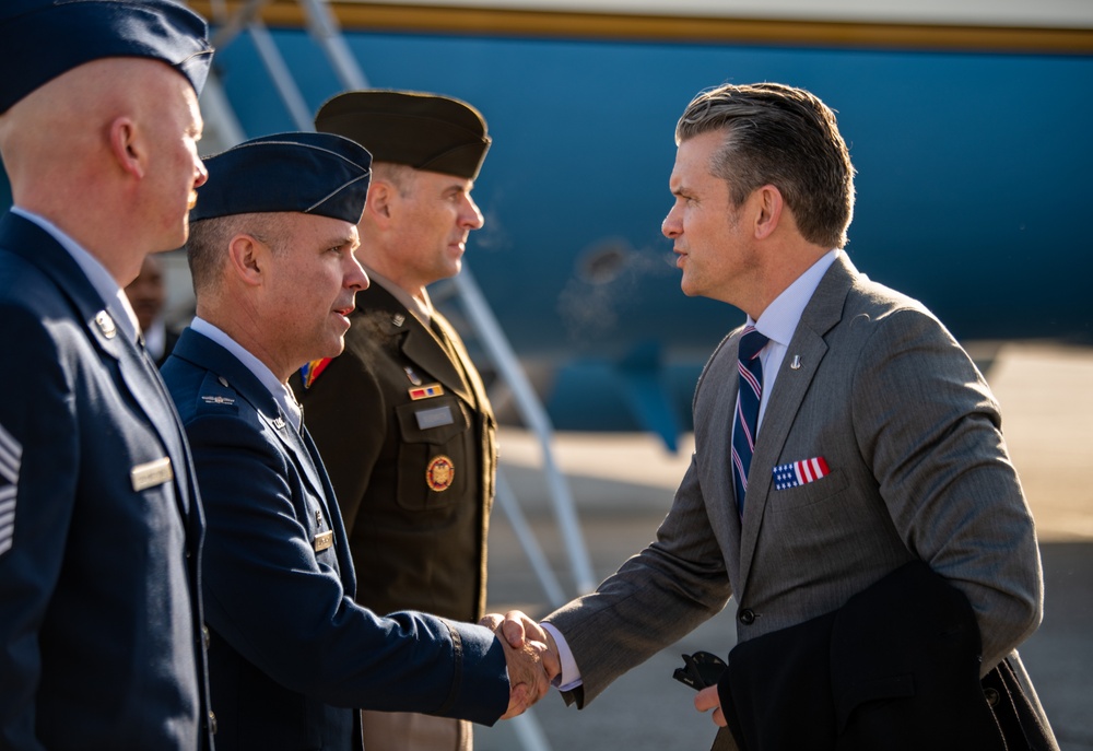 Secretary of War addresses Indiana Defense Summit