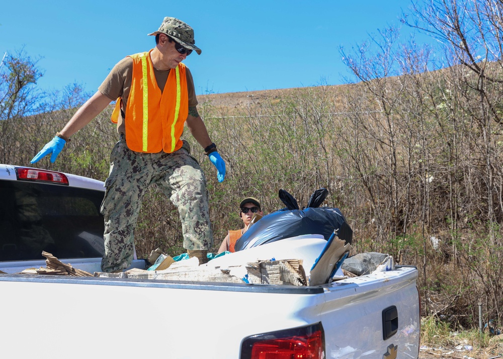 JBPHH Volunteers Lualualei Cleanup