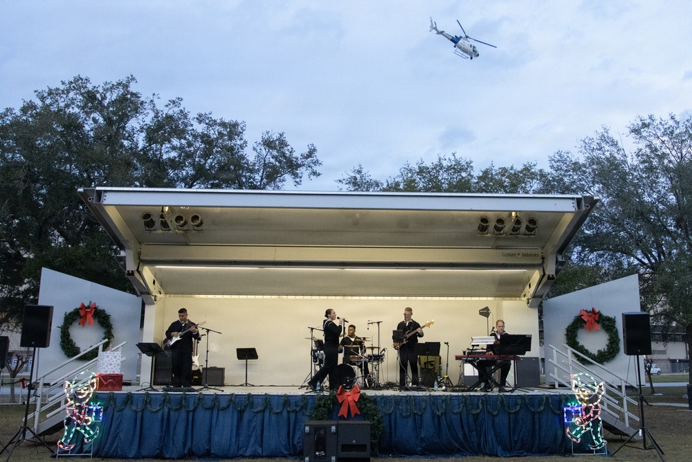 Navy Band Southeast's Popular Music Group - Pride Performs at Naval Air Station Jacksonville's Annual Tree Lighting