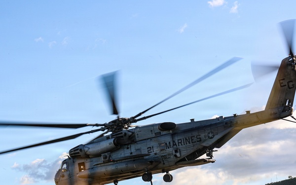 22nd MEU(SOC) | CLB Conducts Helicopter Support Team Training in Puerto Rico