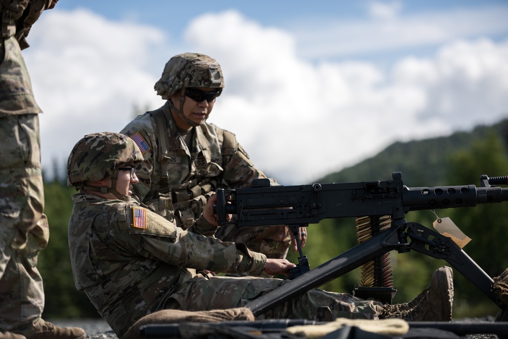 Alaska Army National Guardsmen conduct crew-served weapons training