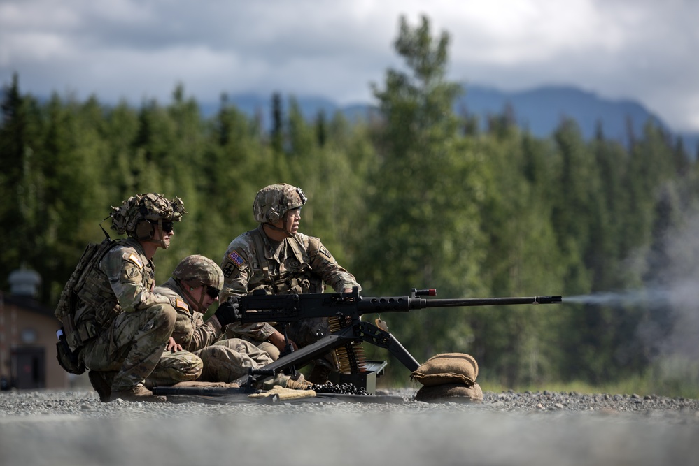 Alaska Army National Guardsmen conduct crew-served weapons training