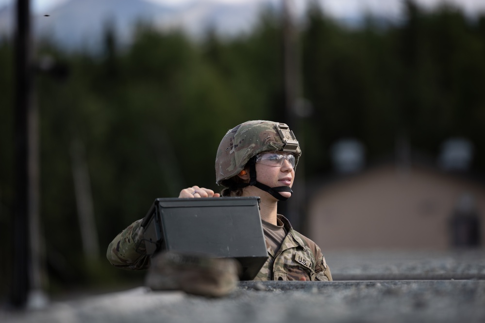 Alaska Army National Guardsmen conduct crew-served weapons training