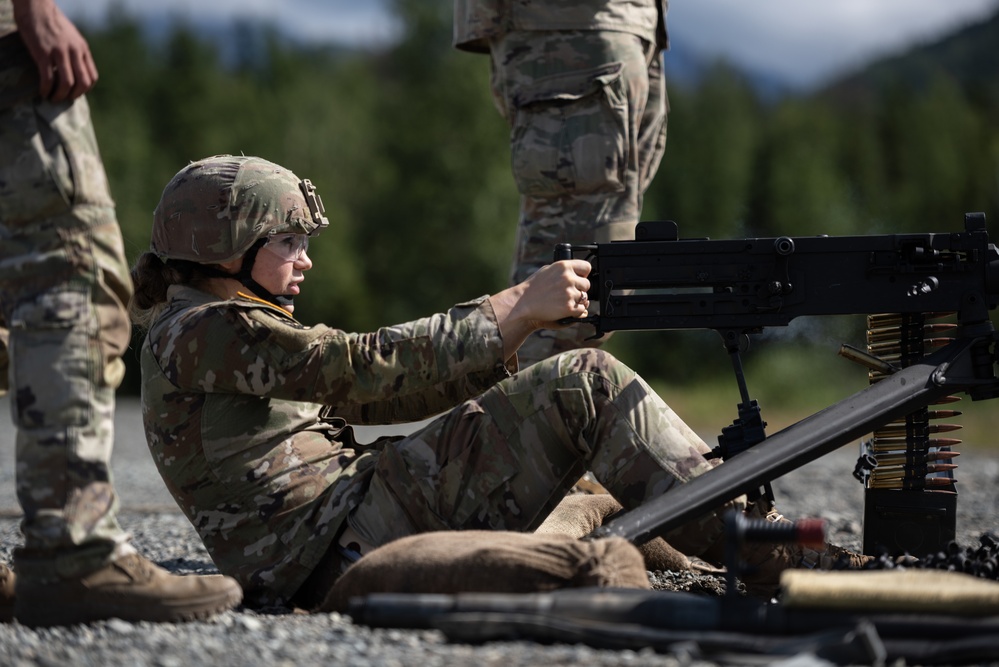 Alaska Army National Guardsmen conduct crew-served weapons training