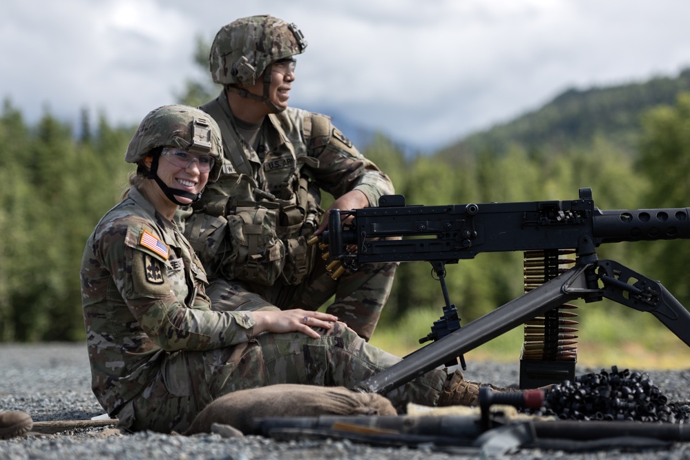 Alaska Army National Guardsmen conduct crew-served weapons training