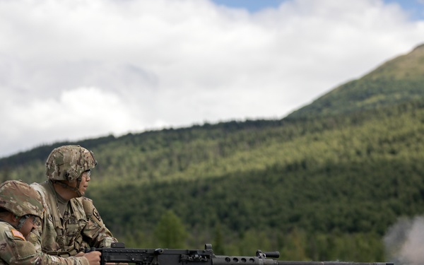 Alaska Army National Guardsmen conduct crew-served weapons training