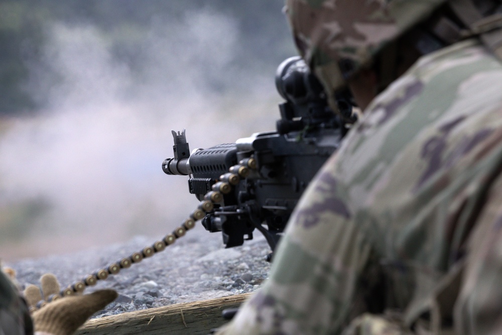 Alaska Army National Guardsmen conduct crew-served weapons training